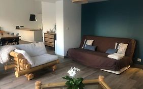 Logement De Plain-Pied Avec Jardin, Terrasse
