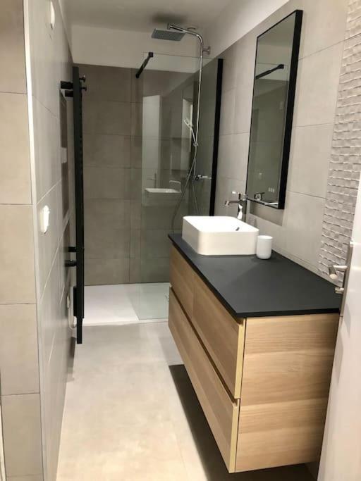Logement De Plain-Pied Avec Jardin, Terrasse Gurgy Extérieur photo