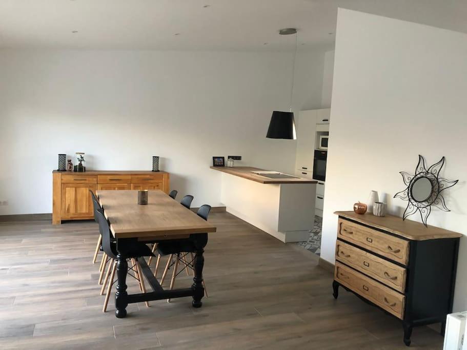 Logement De Plain-Pied Avec Jardin, Terrasse Gurgy Extérieur photo