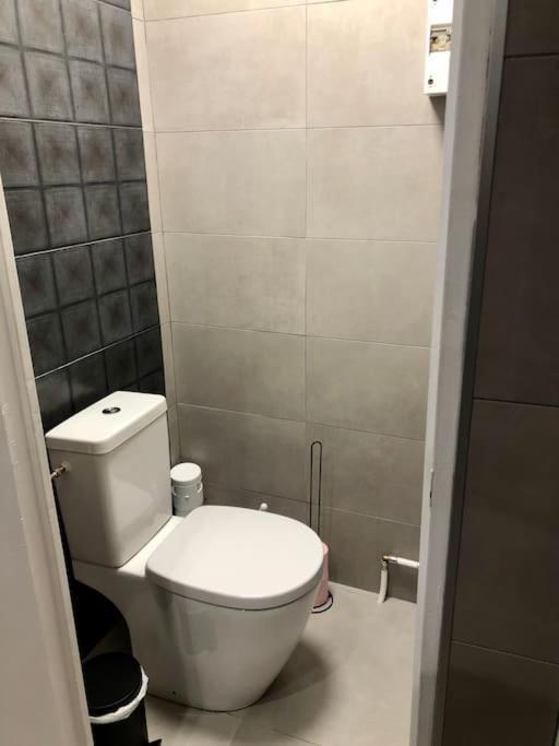 Logement De Plain-Pied Avec Jardin, Terrasse Gurgy Extérieur photo